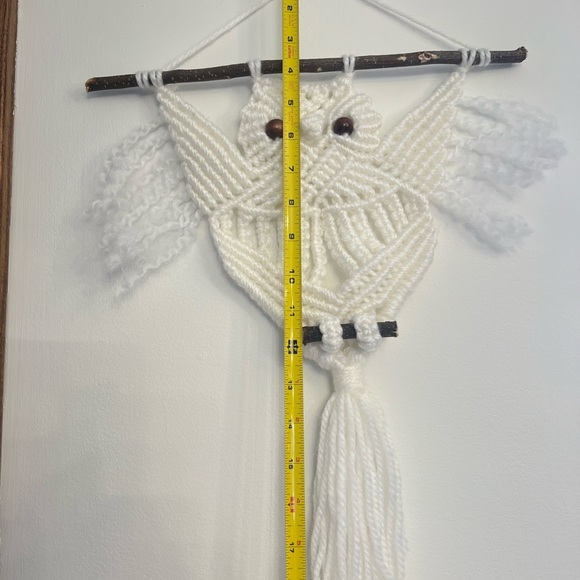 Handcrafted, macrame cord rustic tapestry stick. Adorable, owl 🦉 art - Picture 7 of 10